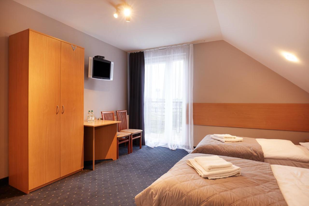 Hotel Wena Kielce Kültér fotó