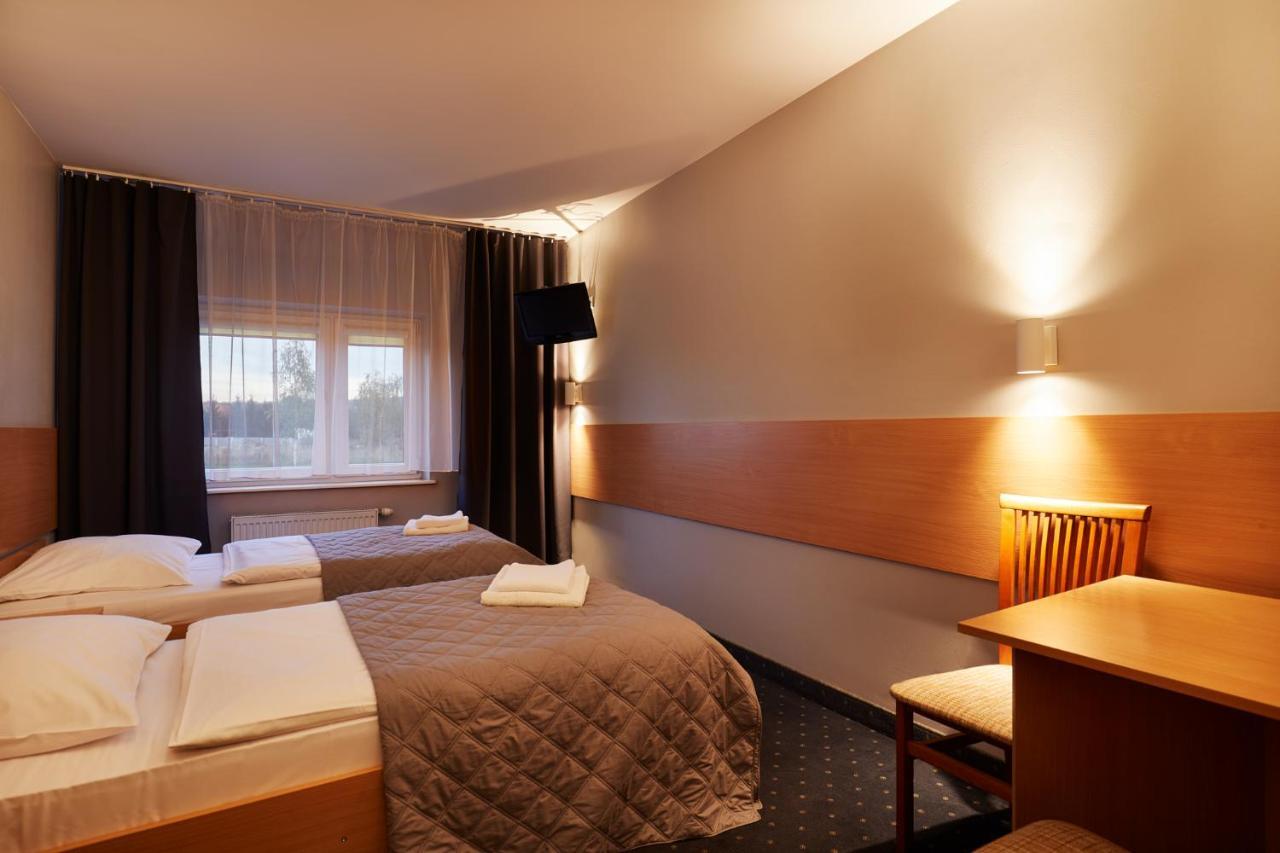Hotel Wena Kielce Kültér fotó